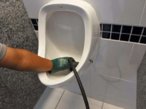 mictório entupido o que fazer esgotecnica